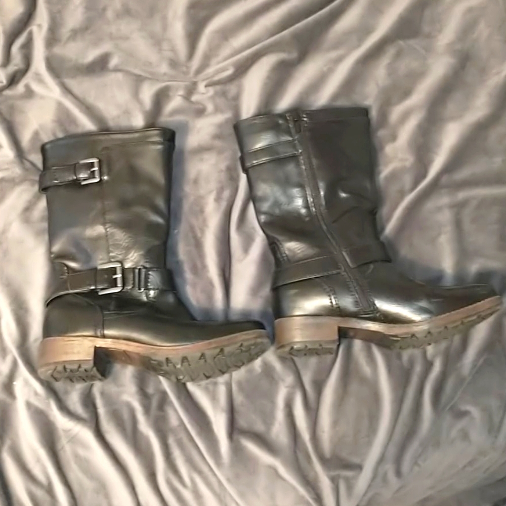 Women's boots